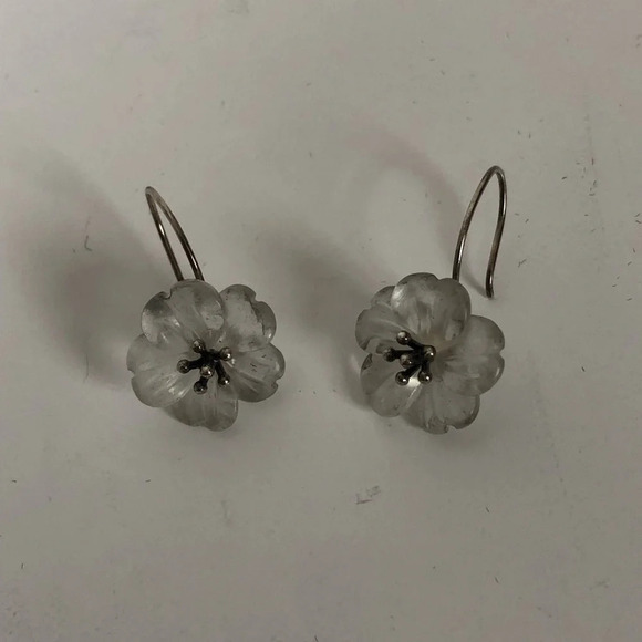 925  Frosted Flower Earrings - Picture 7 of 9